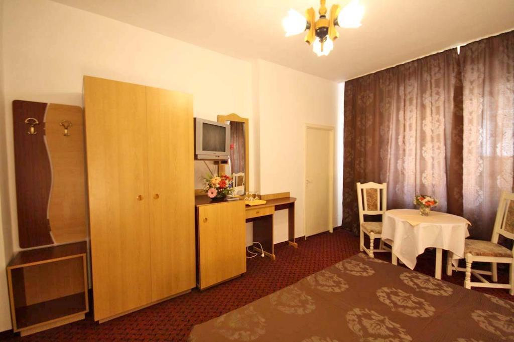 Hotel Dynes Eforie Nord Exterior foto